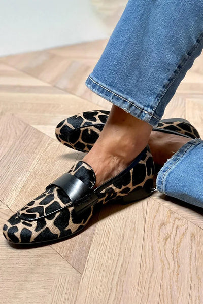 Daphne | Elegant Animal Print Loafer