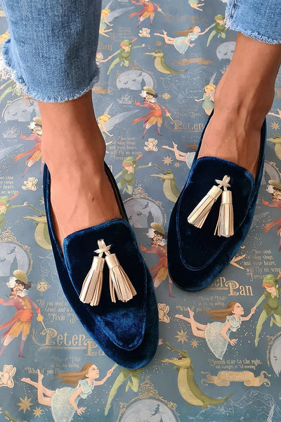 Hannah | Midnight Elegance Loafers Featuring Champagne Tassels