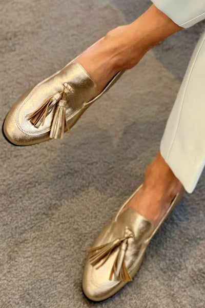 Naomi | Gold Tassel Moccasins