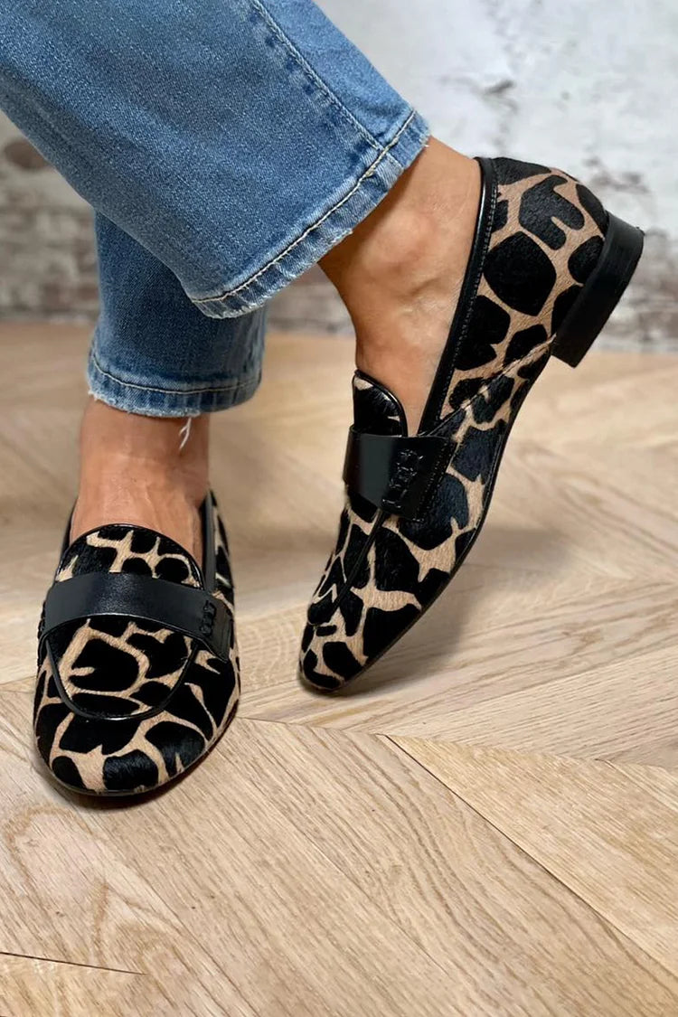 Daphne | Elegant Animal Print Loafer