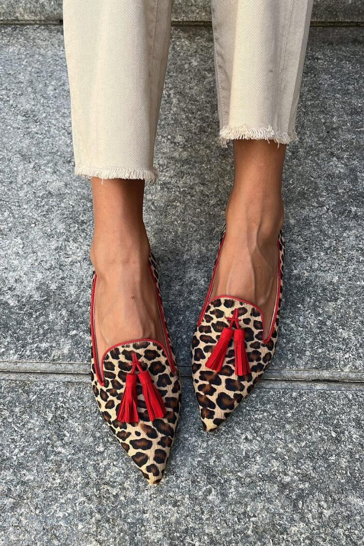 Daphne | Pointed Loafers Featuring Red Tassels