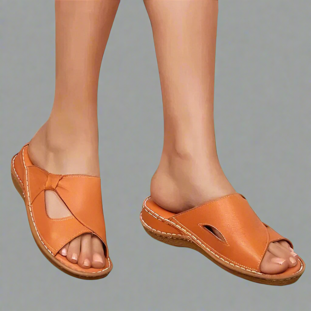 Aisha | Relaxed Slide Sandals
