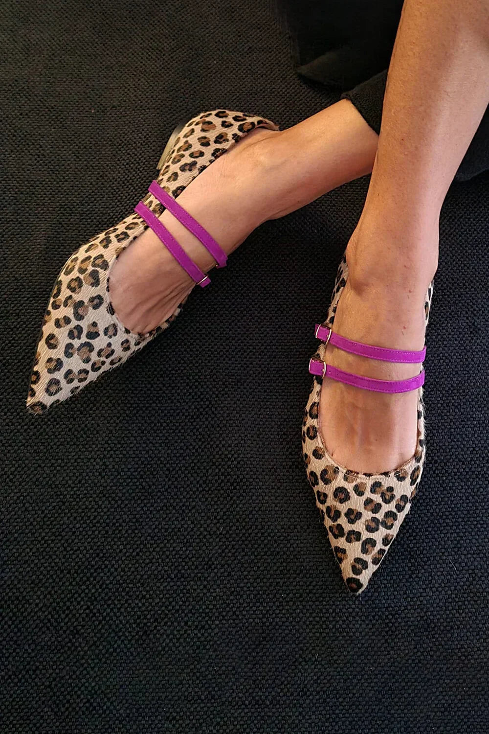 Alice | Leopard-Patterned Strap Flats