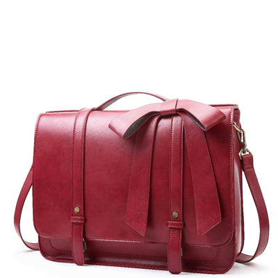 Giulia™ | The knot bag with timeless elegance