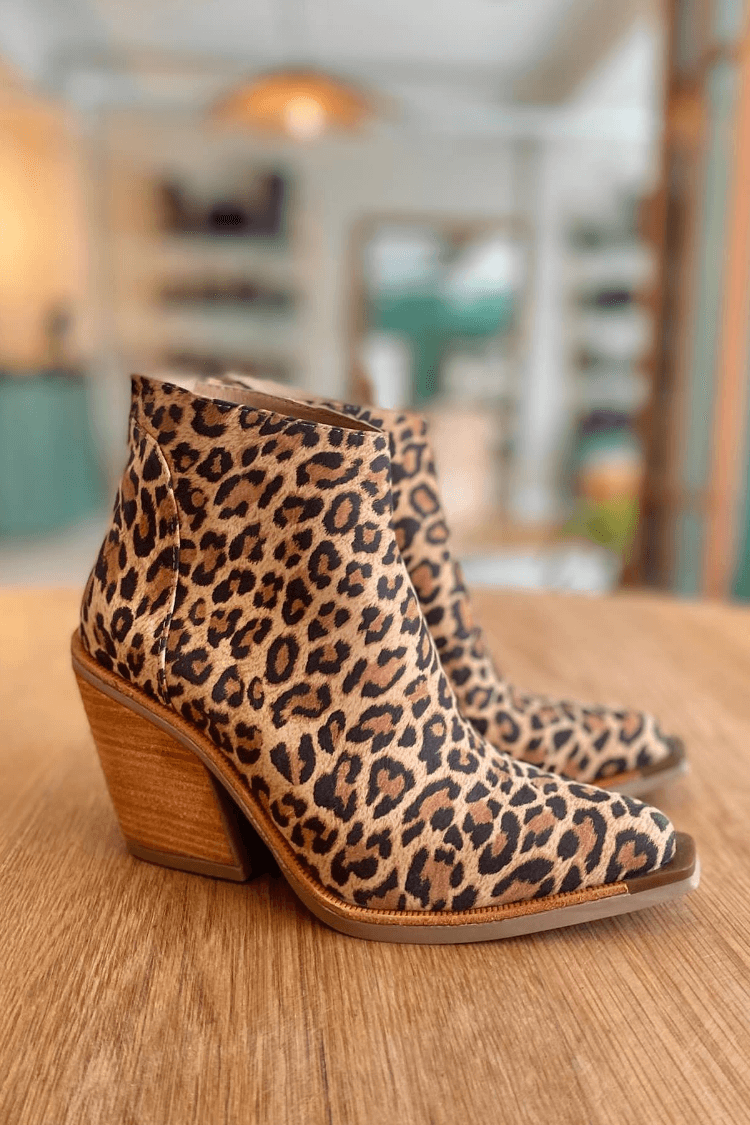 Audrey | Sleek Pointed Toe Western Boot