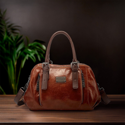 Silke | Timeless luxury bag with a statement